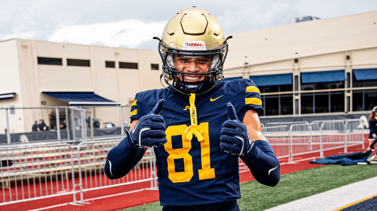Julius Jones Jr. commits to Notre Dame, adding a track-speed deep threat to the Irish receiving corps