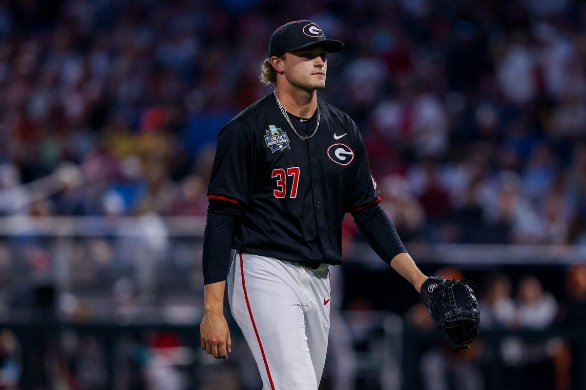 Joey Volchko flings a career-best complete game as Georgia knocks off Texas, 7-1, at Charles Schwab Field