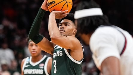 Jaden Akins gives Knicks a spark with 21 points off the bench, but Warriors win 87-77 in Summer League