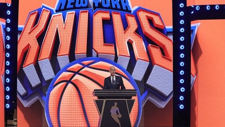 Knicks trade down, then select Sergio De Larrea with No. 25 pick in 2026 NBA Draft