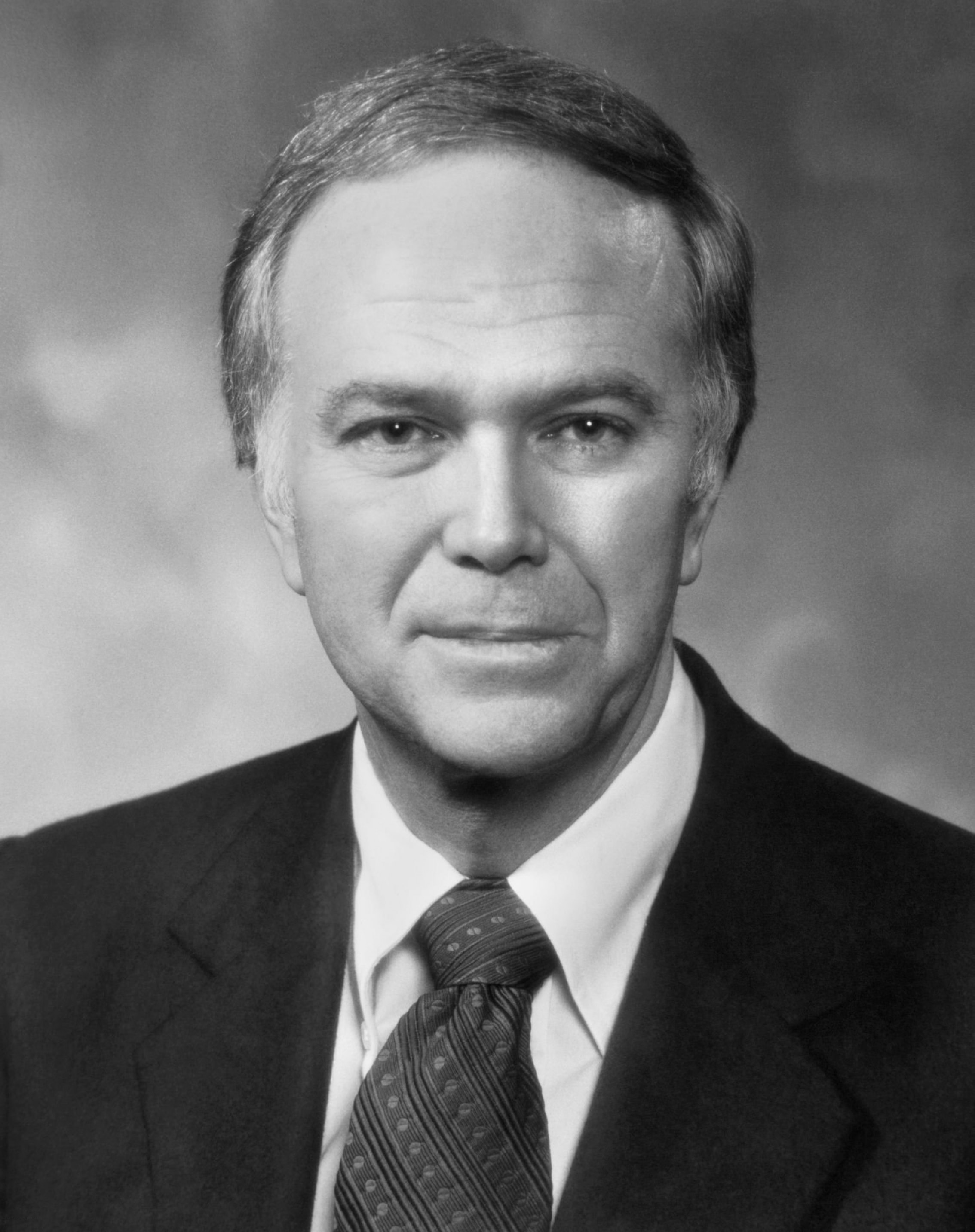 Former Sen. Bob Packwood, expelled from Senate ethics process in 1995, dies at 93
