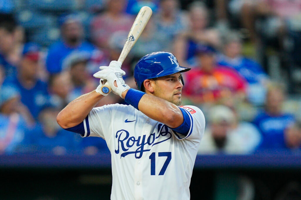 Royals add catcher Luke Maile, clear 40-man space by designating Eric Cerantola for assignment