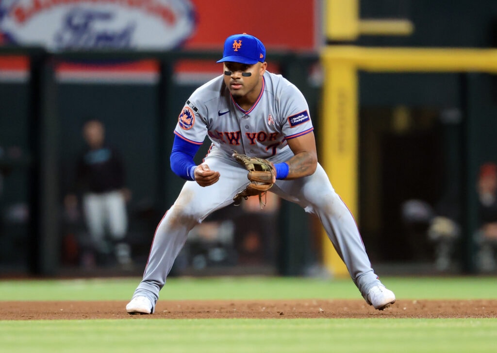 Mariners and utility man Andy Ibáñez agree to minor league deal