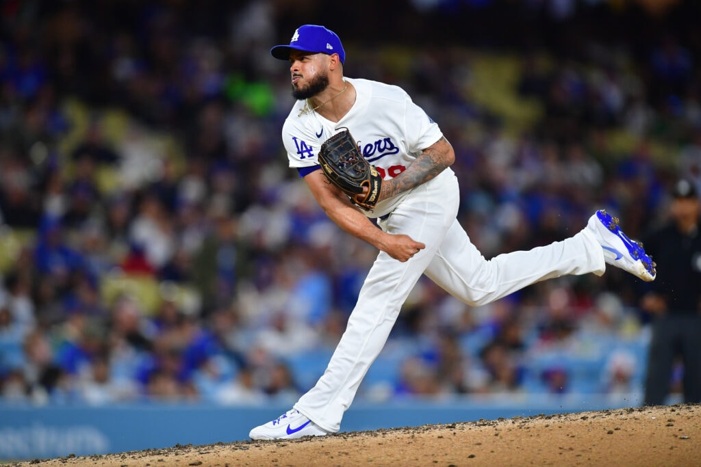 Dodgers Bring Reliever Jonathan Hernández Back to the Big Leagues, Creating a Bullpen Opening