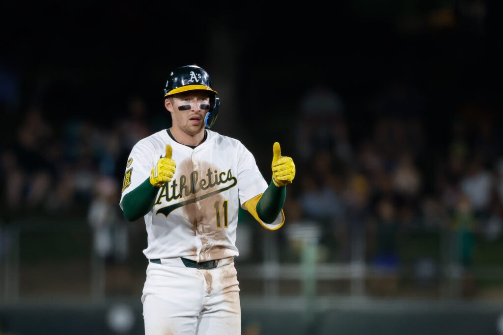 Red Sox working on trade to acquire infielder Brett Harris from Athletics