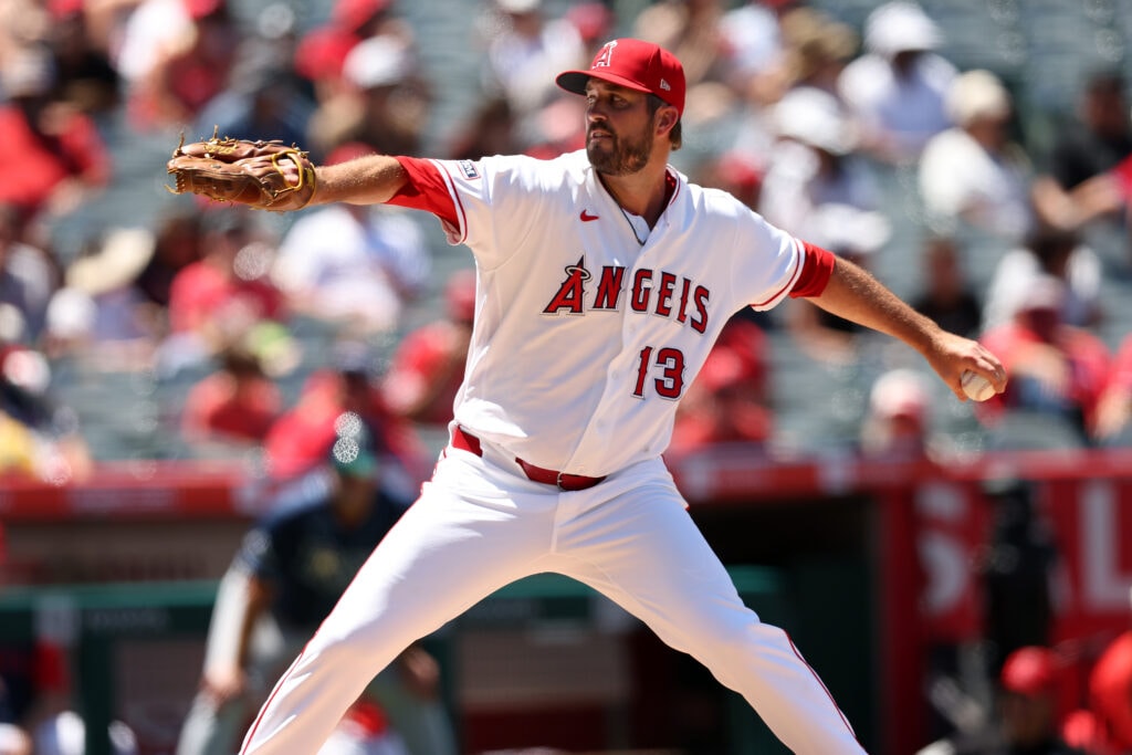 Cubs expected to add Drew Pomeranz to bullpen by selecting his contract after Jordan Wicks option