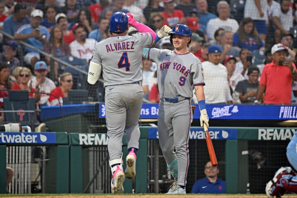 Alvarez goes deep again as MLB opens its day with key AL East and Wild Card stakes