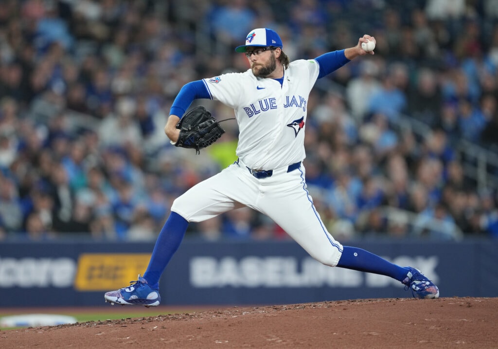 Blue Jays make roster housekeeping move in Buffalo, releasing Josh Fleming and Justin Topa