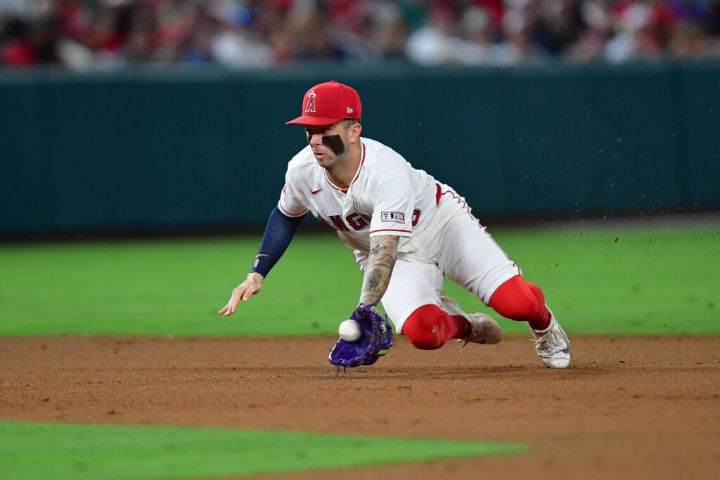 Twins bolster pitching, while AL West rivals explore high-end trade targets