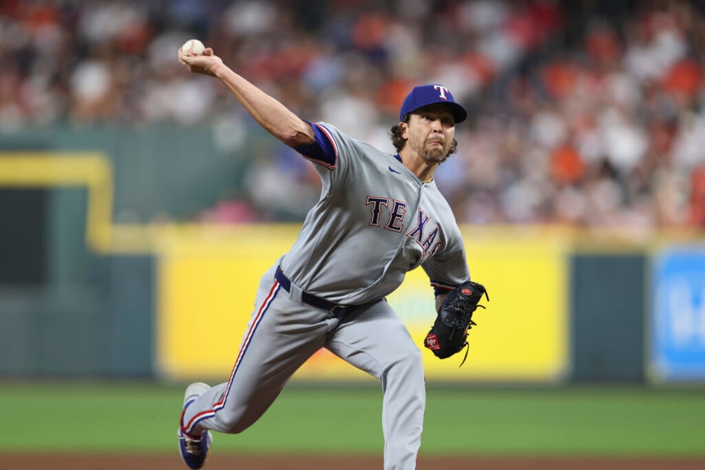Jacob deGrom blocks any midstream move with Texas no-trade clause, report says