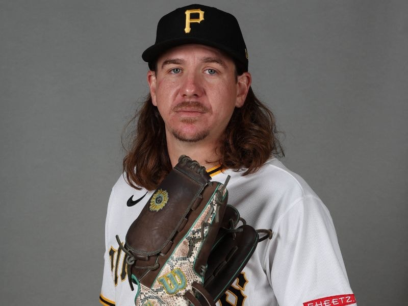 Mike Clevinger triggers opt-out, released by Pirates and set to explore MLB options