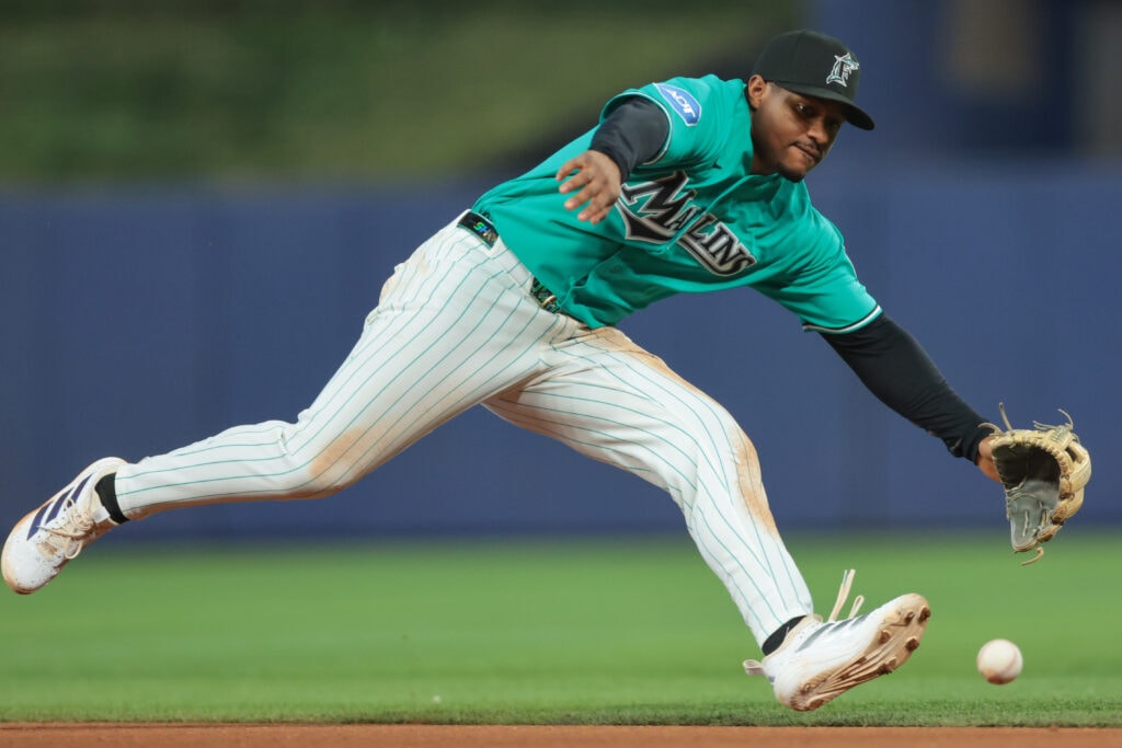 Marlins second baseman Xavier Edwards leaves with suspected left thumb sprain after fifth-inning exit