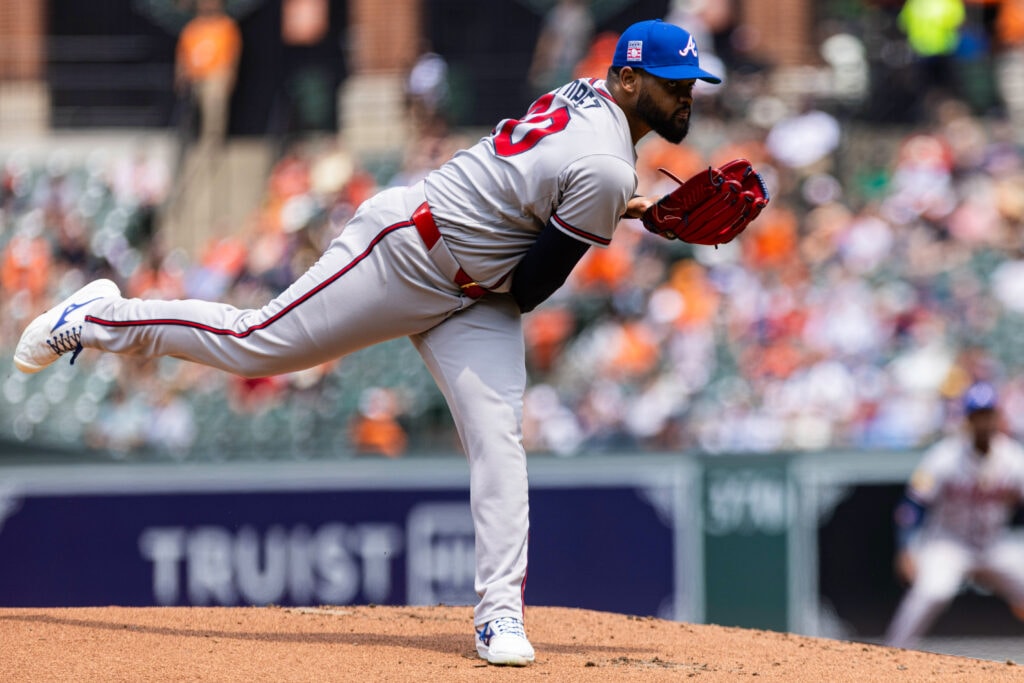 Braves make roster adjustment after Lopez placed on 15-day IL, add Lane Thomas for outfield depth