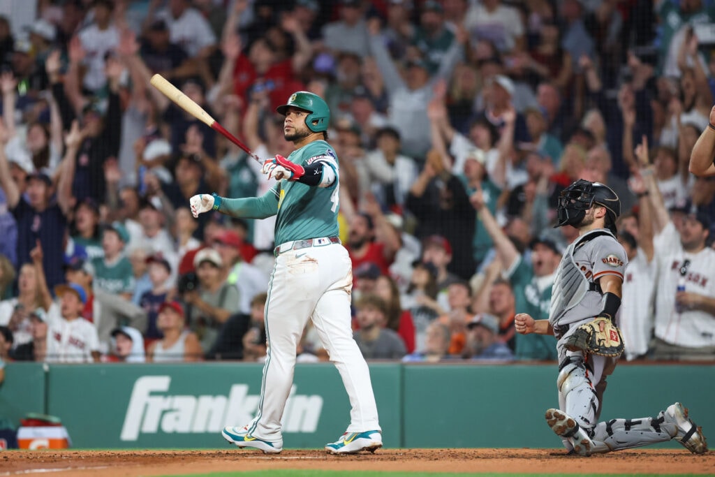 Red Sox Place Willson Contreras On 10-Day Injured List With Left Hamstring Strain