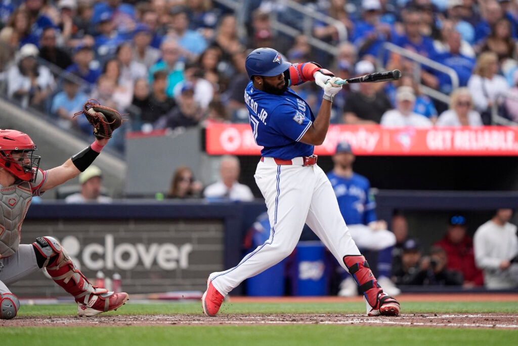 Blue Jays’ Vladimir Guerrero Jr. undergoes laser eye procedure during the offseason