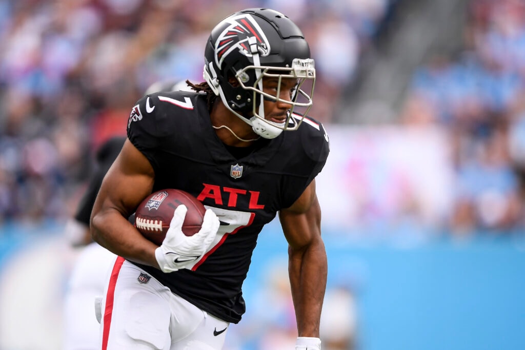 Reported terms show Falcons’ Bijan Robinson contract built around large early guarantees