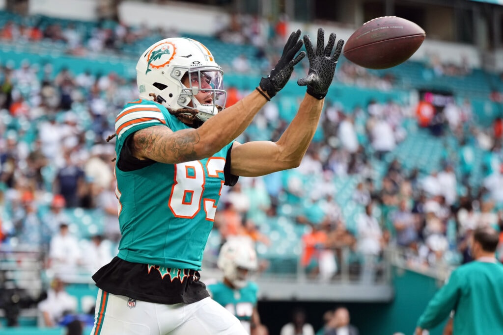 Colts add a tryout to their summer mix, working out WR Chase Claypool