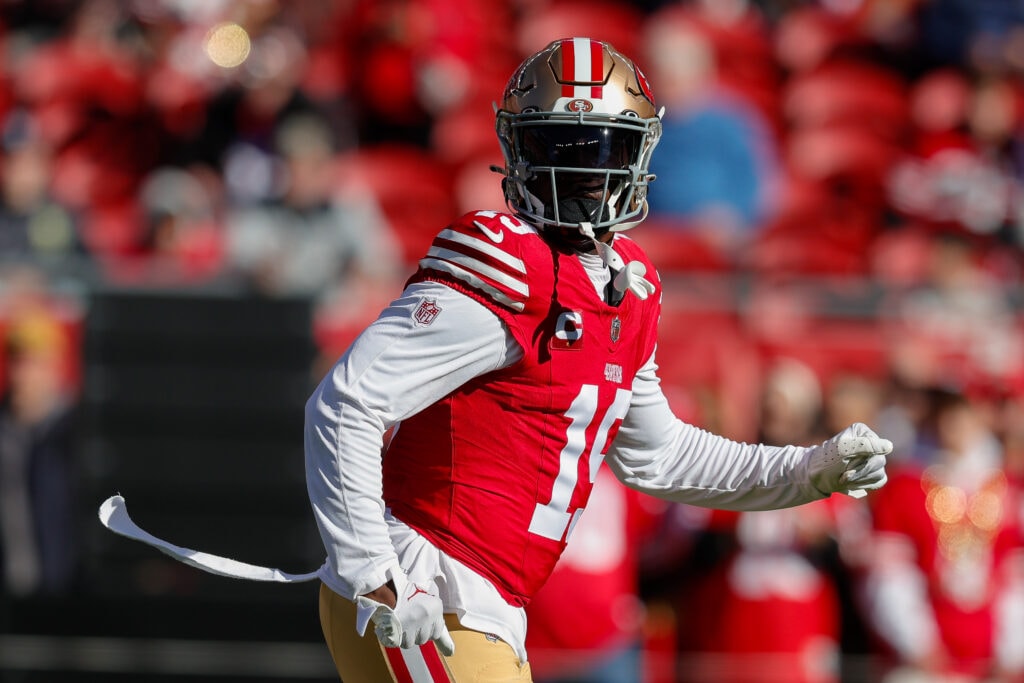 49ers WR Deebo Samuel set to miss time with hamstring injury, Kyle Shanahan says