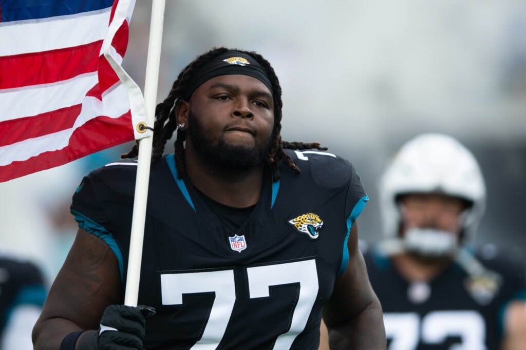 Jaguars tackle Anton Harrison set for arthroscopic knee surgery after Week 5 exit