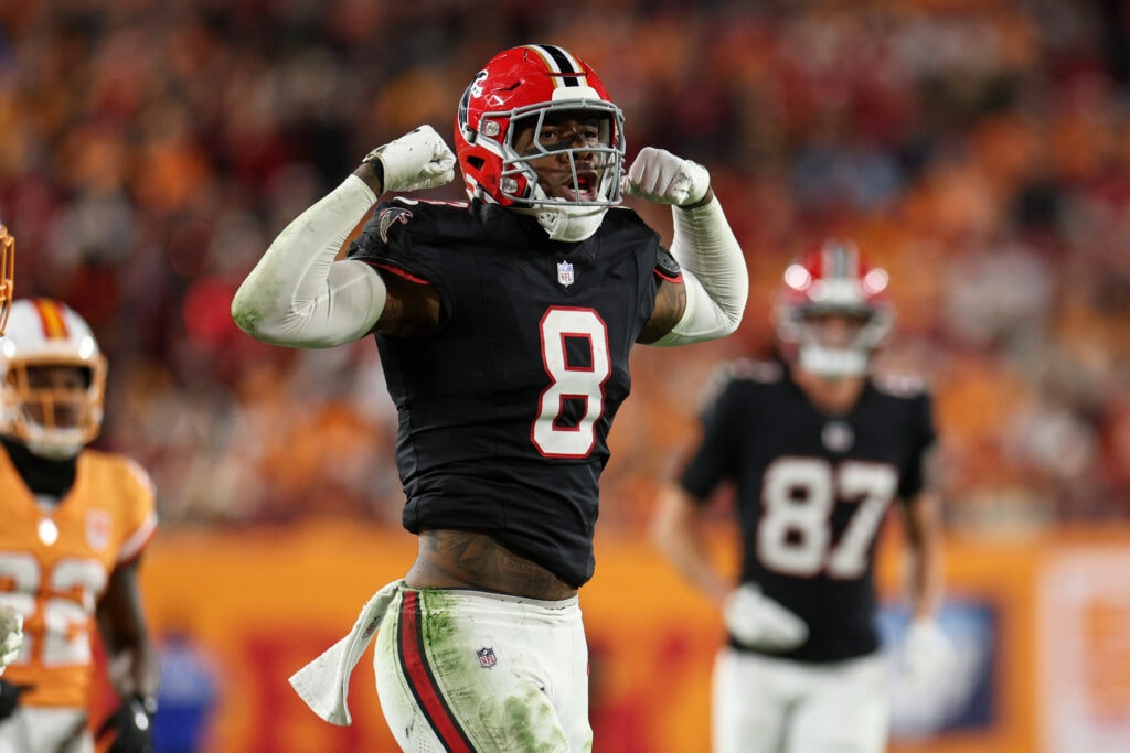 Falcons and Kyle Pitts reach agreement on an extension, keeping the star tight end in Atlanta