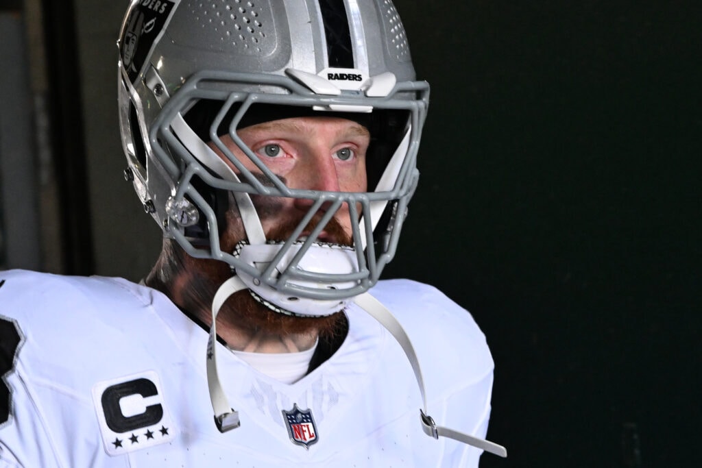 Maxx Crosby says he “never wanted to leave” as Raiders-Ravens trade chatter swirls after knee surgery
