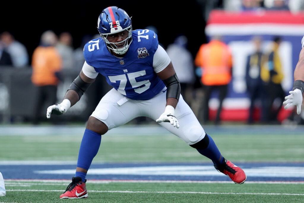 Giants send guard Joshua Ezeudu to Chiefs in swap for 2028 seventh-round pick