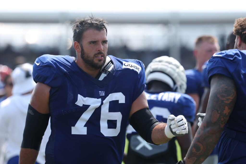 Jon Runyan Jr. Edges Toward Locking In as Giants Left Guard