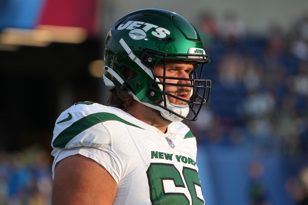 Jets lock in guard Joe Tippmann with four-year extension before training camp