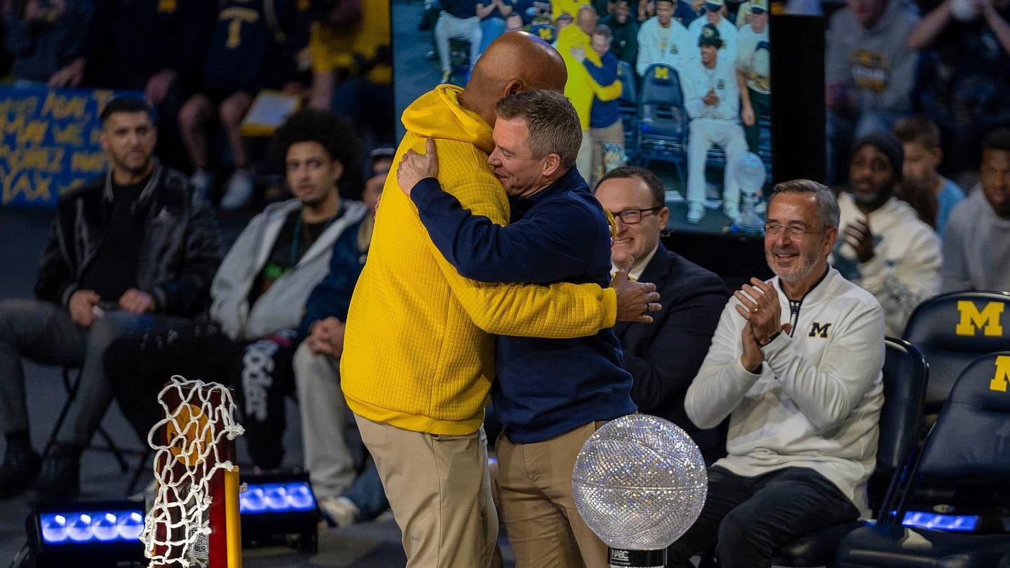 Report: Dusty May to leave Michigan for the NBA, with the Dallas Mavericks reportedly in the mix