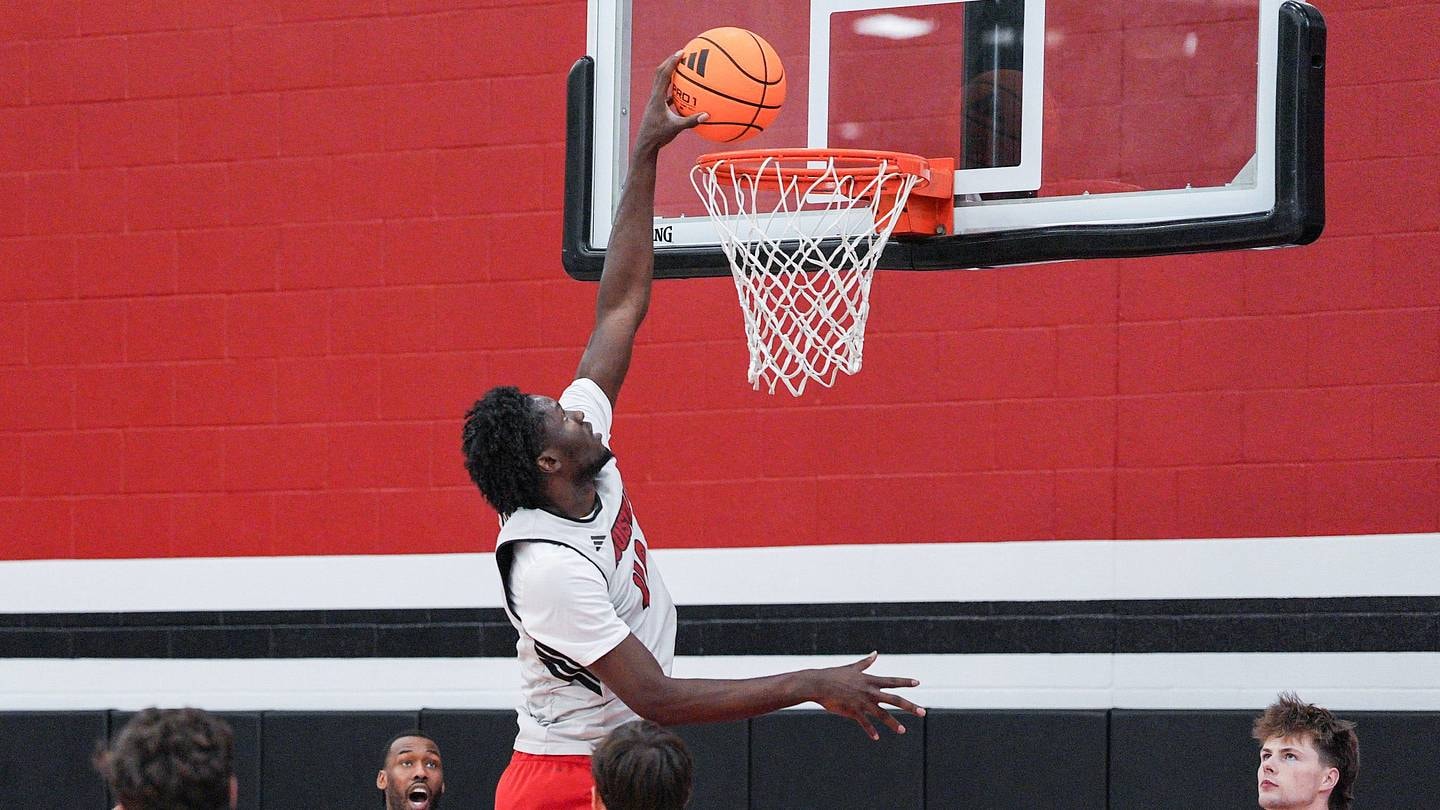 Sports Illustrated ranks Flory Bidunga No. 3 center, turning Louisville’s offseason optimism into a Final Four expectation