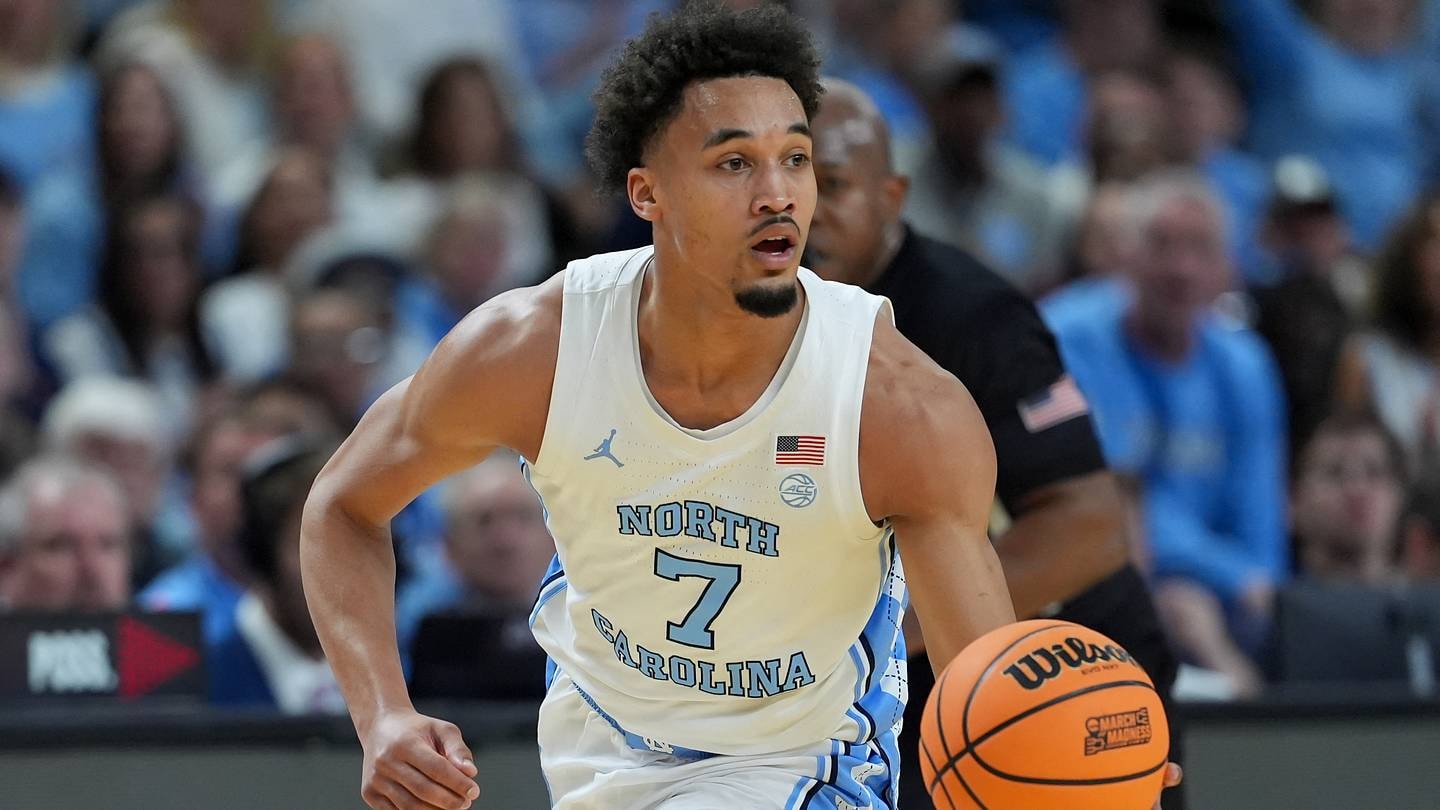 Seth Trimble and Skyy Clark highlighted among early 5th-year college commitments for 2026-27