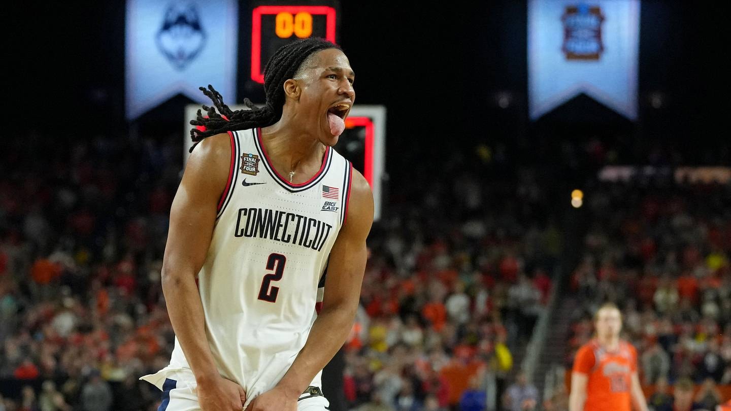 Arizona, North Carolina and UConn emerge as leading destinations for 2027 five-star guard NaVorro Bowman Jr.