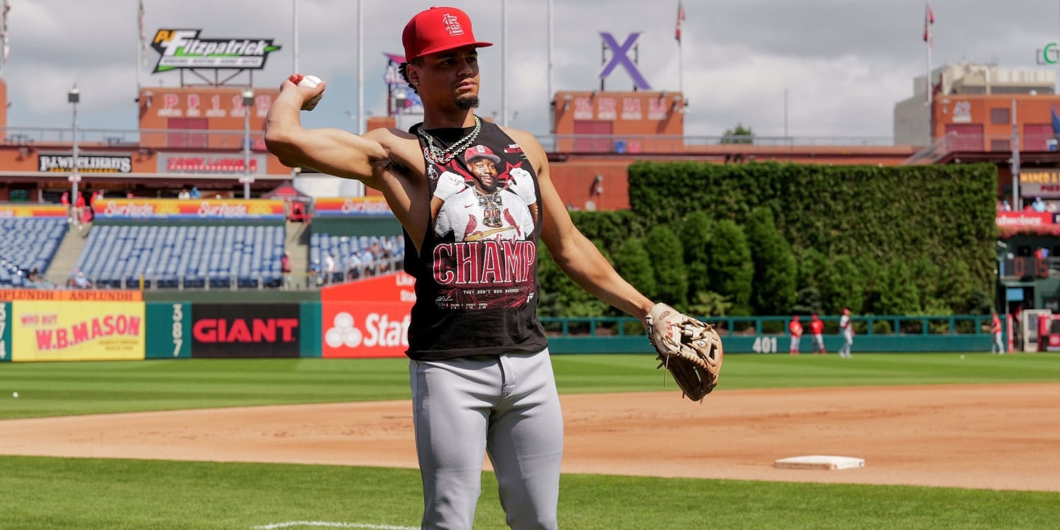 Cardinals place Masyn Winn on 10-day IL with thumb fracture, recall Nolan Gorman