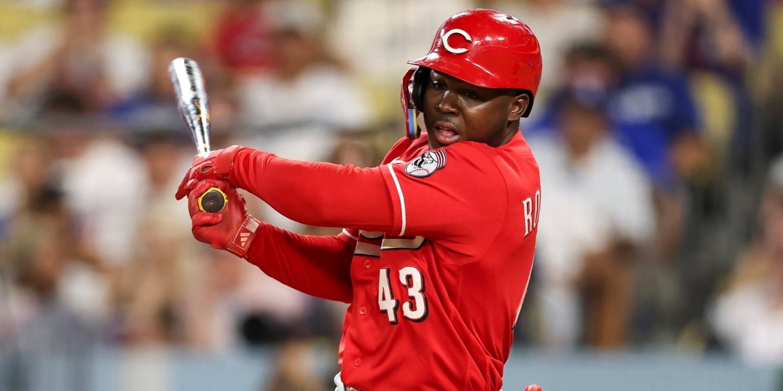 Héctor Rodríguez aims to translate “great hands” into a longer look in the Reds’ outfield