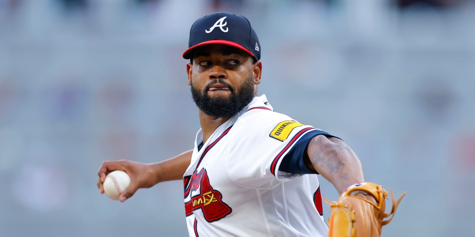 Braves adjust rotation after López is scratched with left knee inflammation, with Pérez moved up start