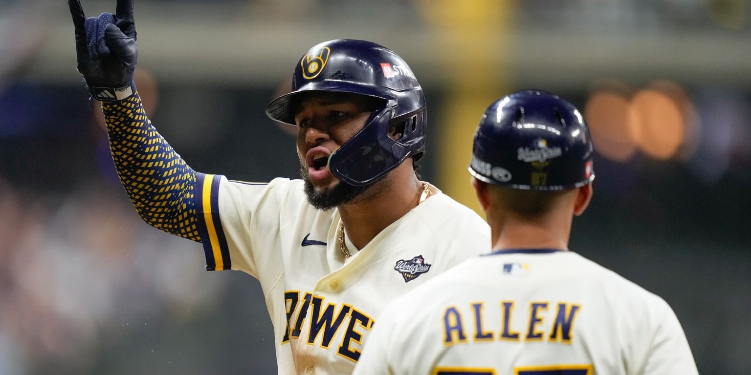 Brewers seize an early lead and hold off the Rays in Game 1 of the World Series
