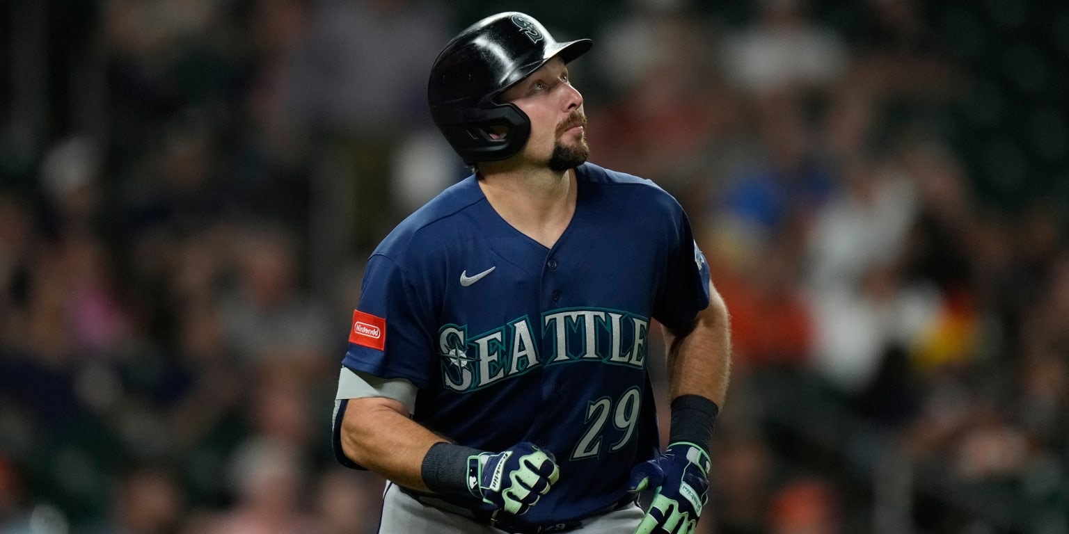 Cal Raleigh keeps powering the rehab circuit, homering again at Triple-A as his return nears
