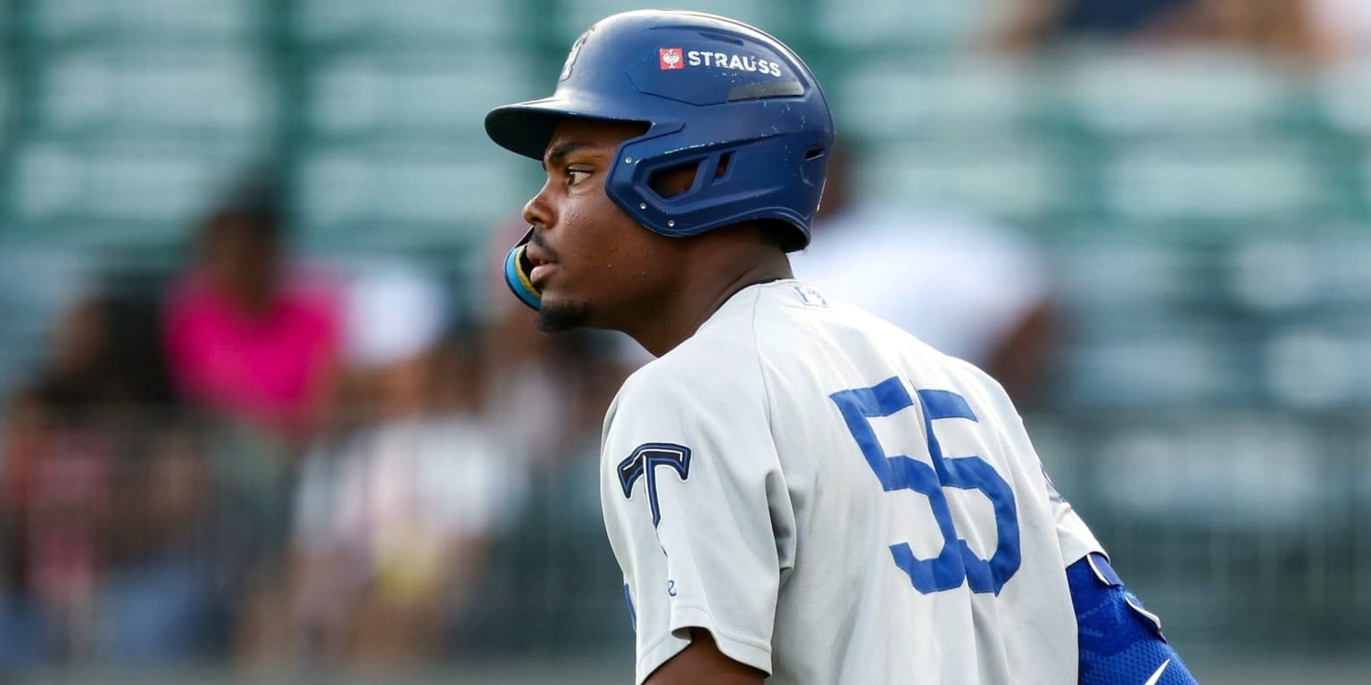 Dodgers No. 6 prospect Josue De Paula becomes first to log 25 homers and 25 steals in the organization in 2026
