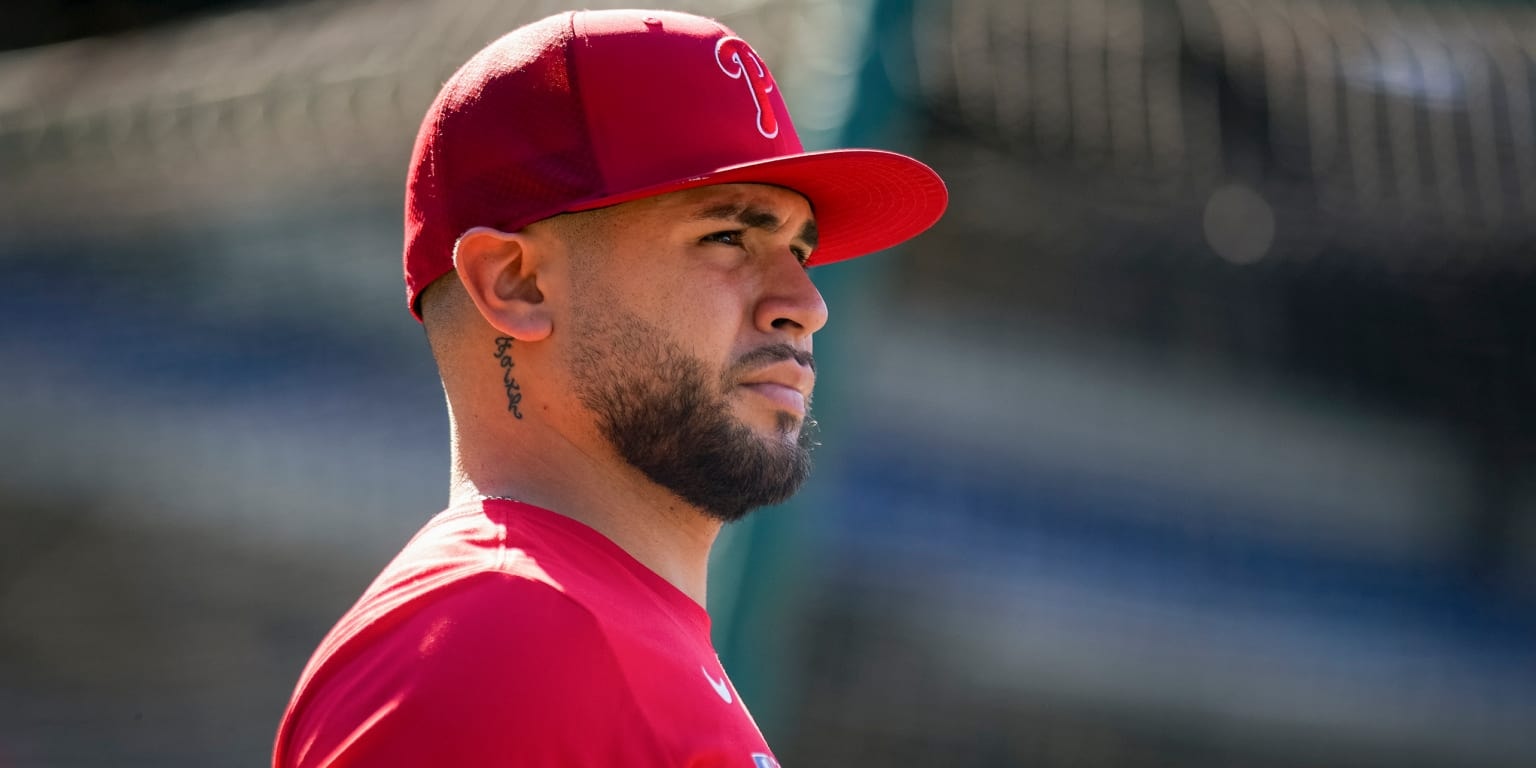 Phillies call up bullpen help and add a catcher as September rosters expand