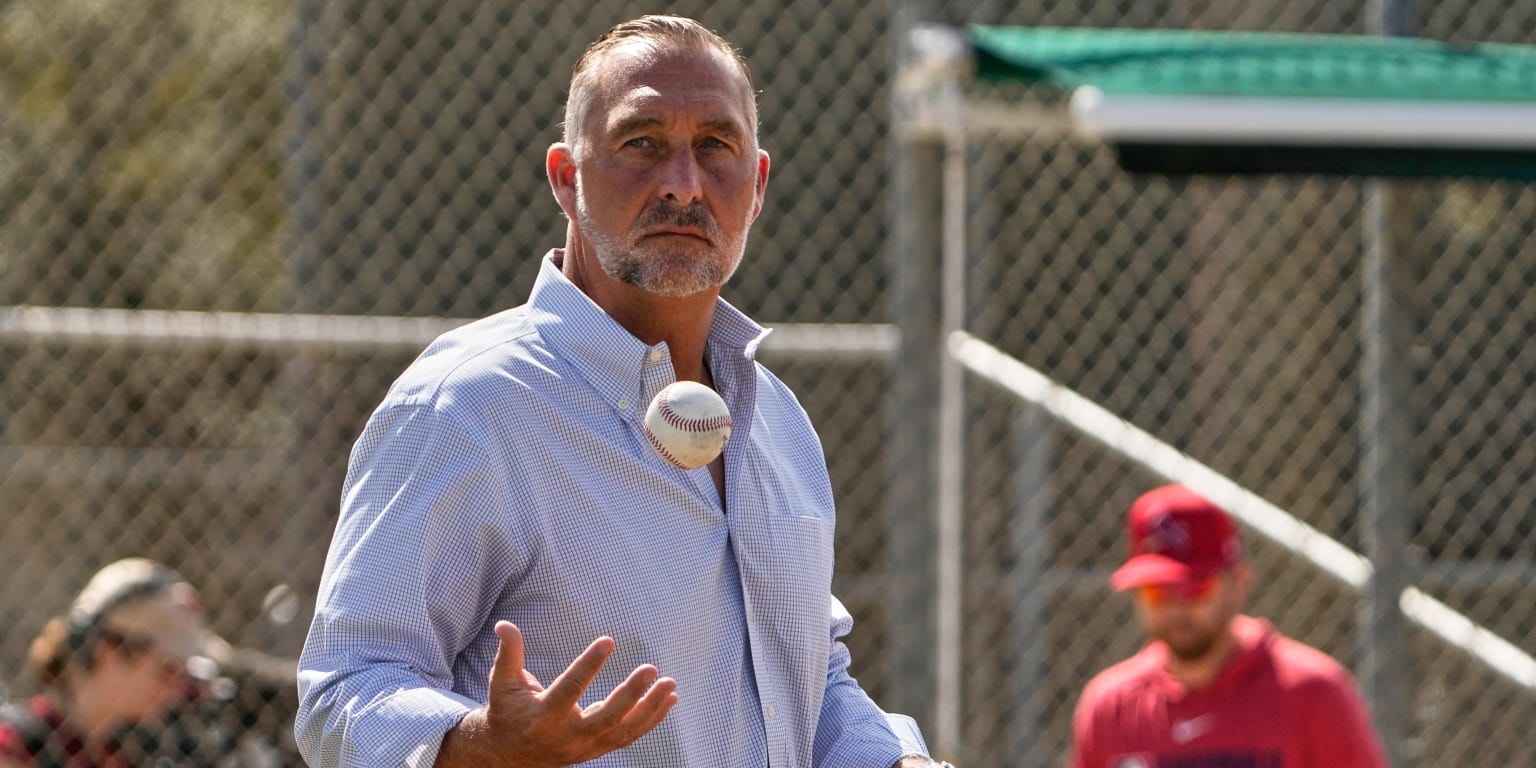 Angels interim GM John Mozeliak faces a Draft and Trade Deadline where decision-making must be fast