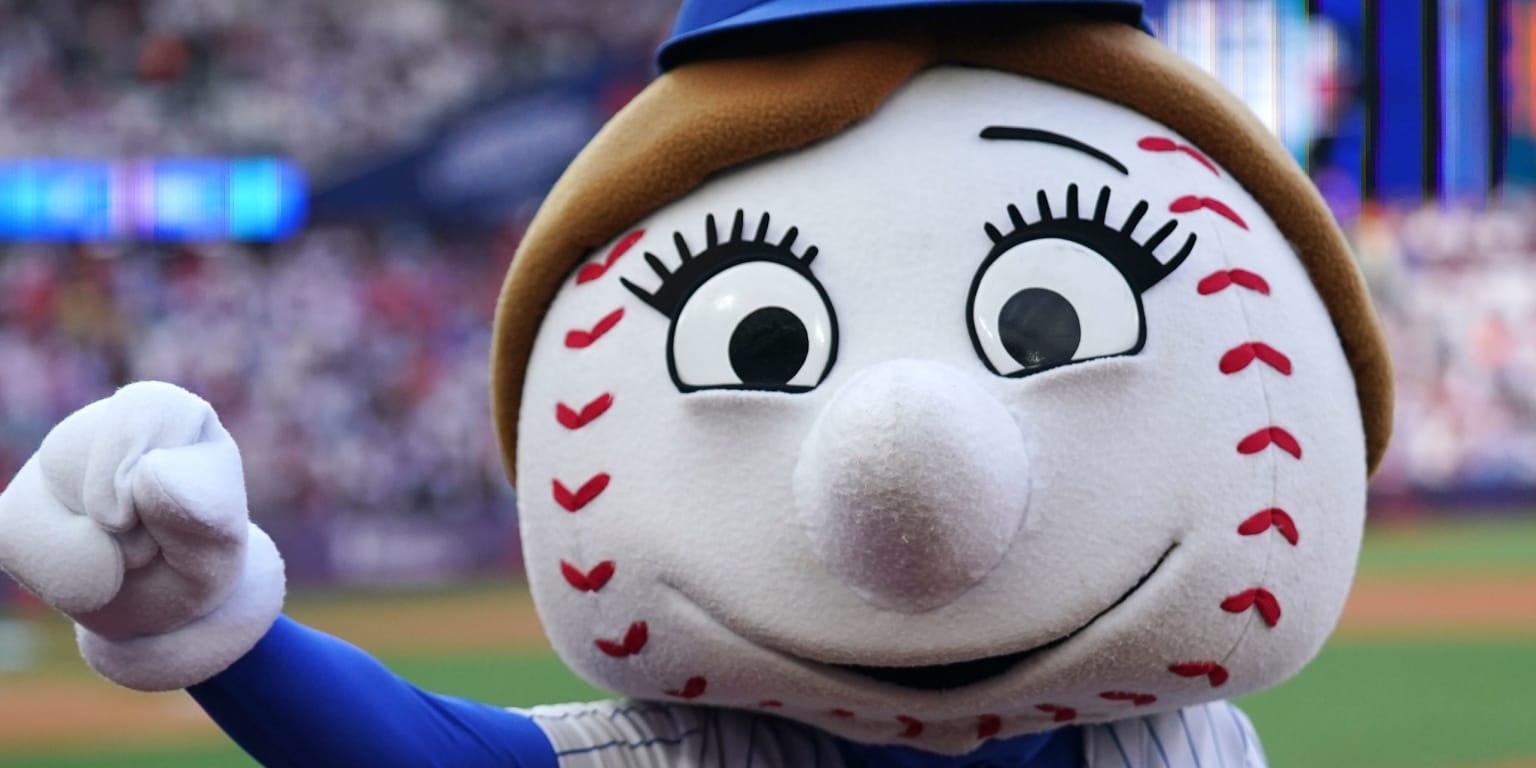 Mrs. Met elected to Mascot Hall of Fame, first female mascot to earn the distinction