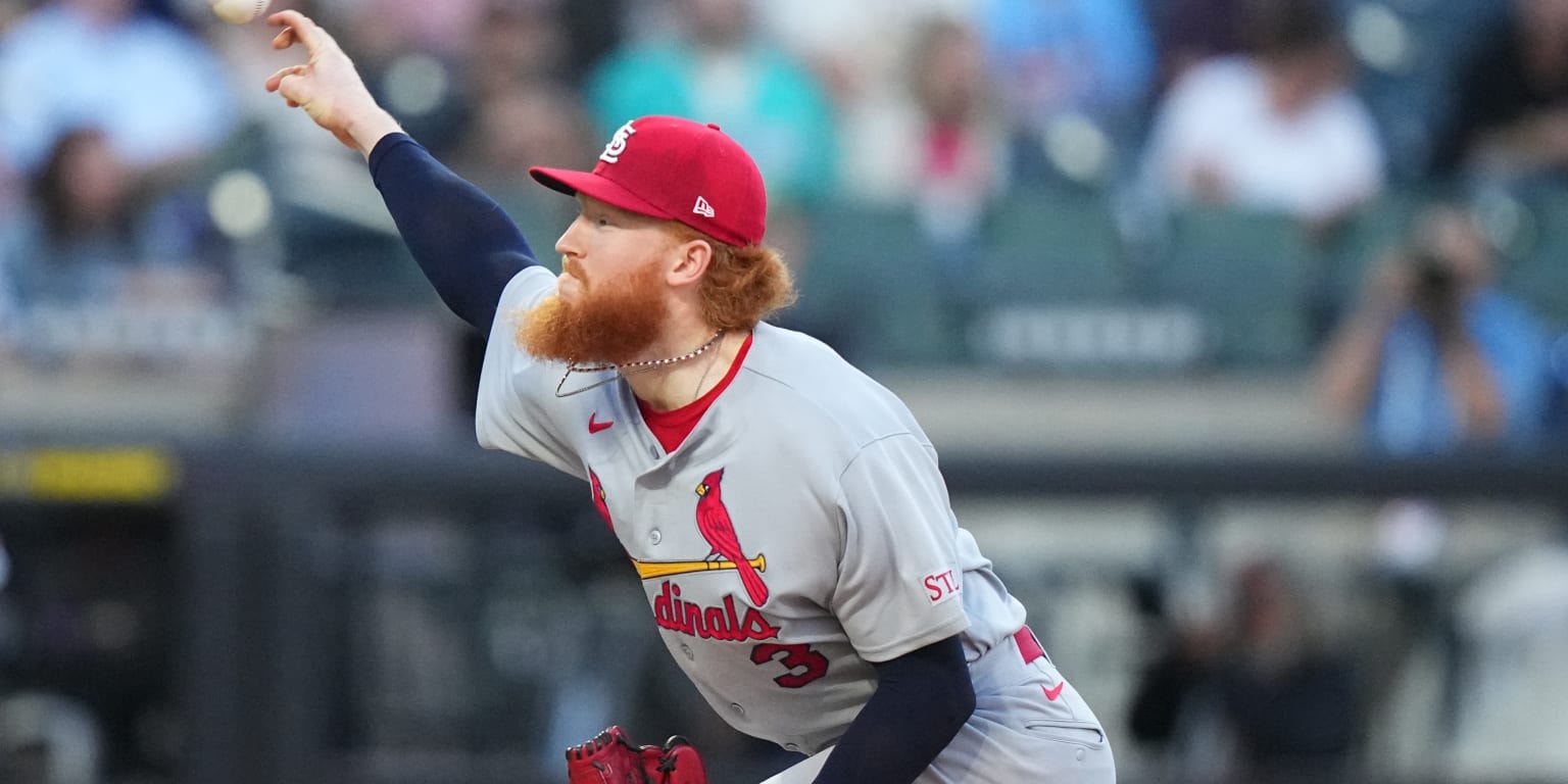 Dustin May leaves early in Cardinals-Braves tilt after liner hits right ankle, contusion