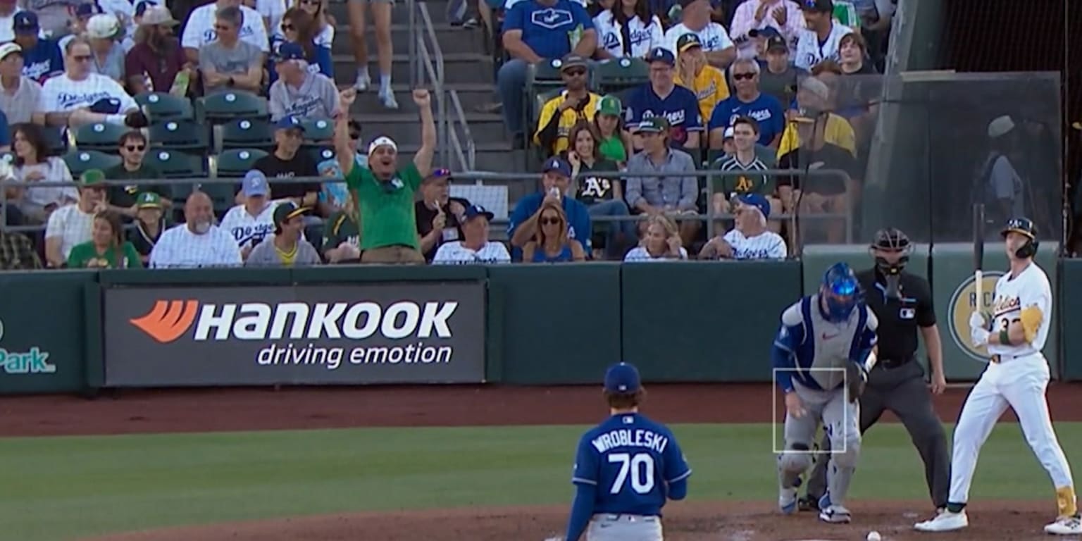 World Cup fever spills into baseball as Mexico fan yells “goal!” mid-pitch behind home plate