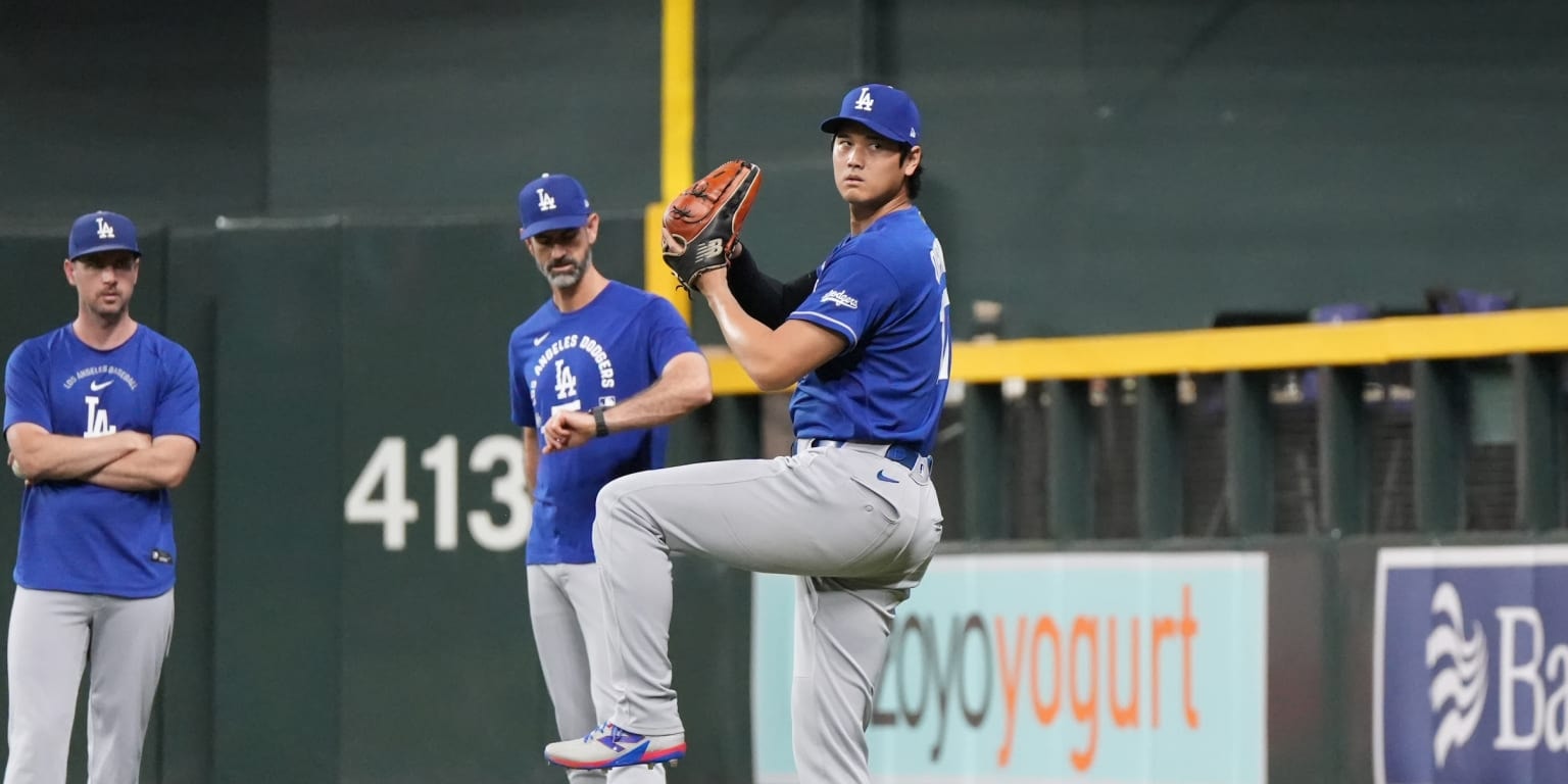 Ohtani returns to the field, starting a throwing progression as Dodgers map a return to the mound