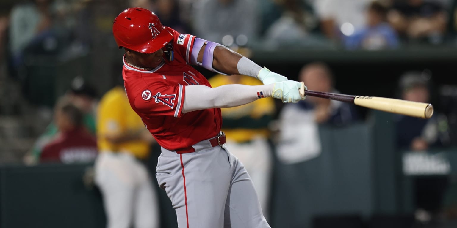 Denzer Guzman’s late surge fuels another home run as the Angels keep their offense alive