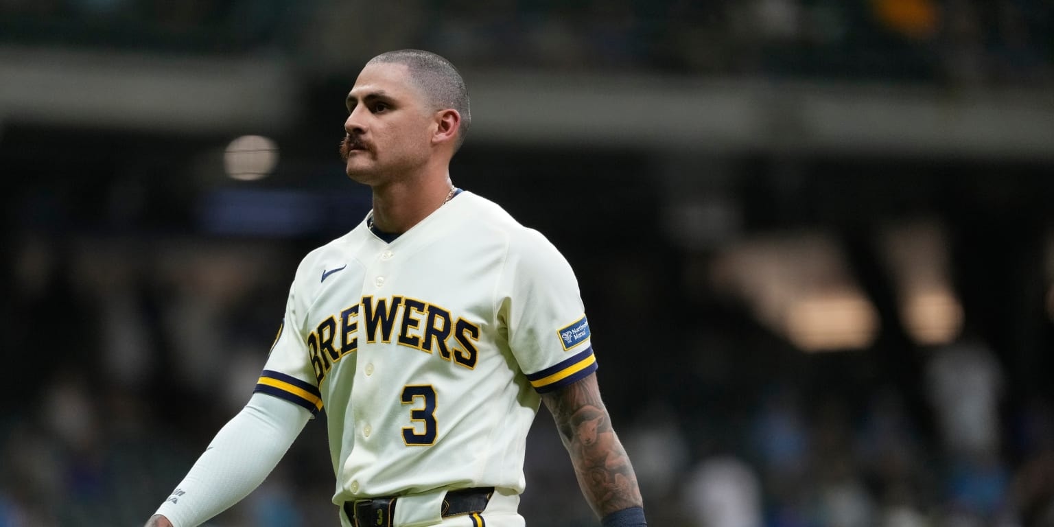 Brewers’ Joey Ortiz removed early after neck tightness in Saturday vs. Twins