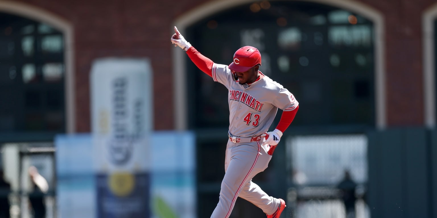 Héctor Rodríguez’s two-homer burst from the leadoff spot fuels Reds’ big late rally vs. Giants