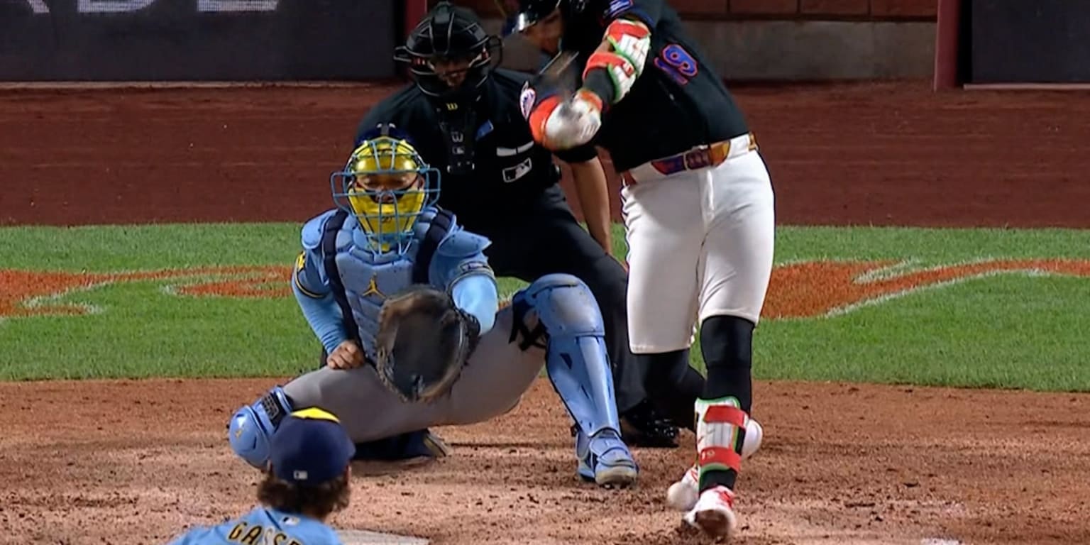 Bo Bichette leaves early with left foot contusion as Mets fall to Brewers