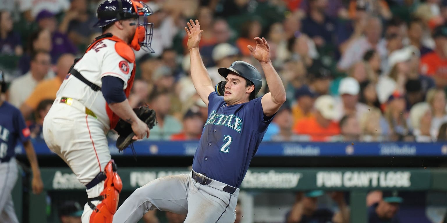 Mariners slow the game down, take care of business in win over Astros
