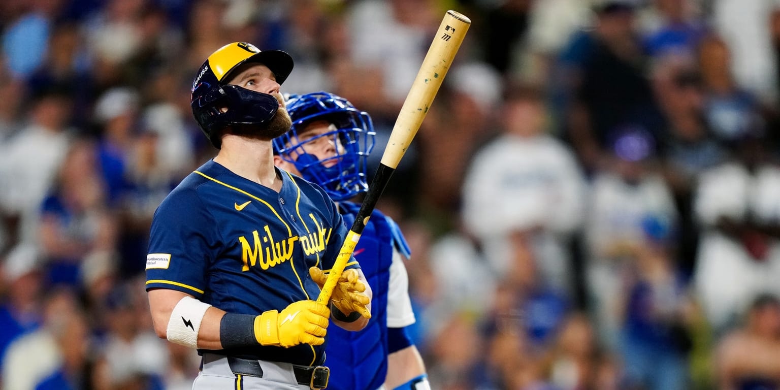 Jake Bauers’ 11th-pitch HR puts Brewers ahead in NLCS Game 3, with Garrett Mitchell following